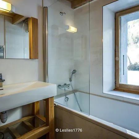 Les Iles 1776 Chamonix