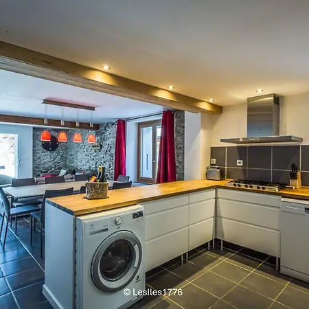 Villa Les Iles 1776 *